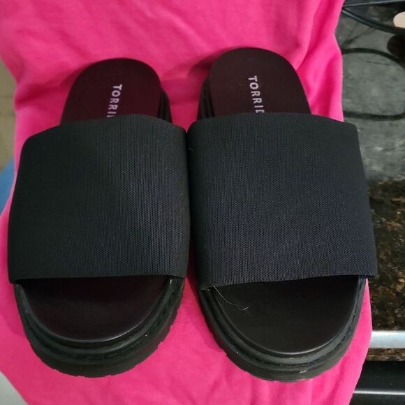 Torrid Black Slide Sandals - Picture 1 of 5